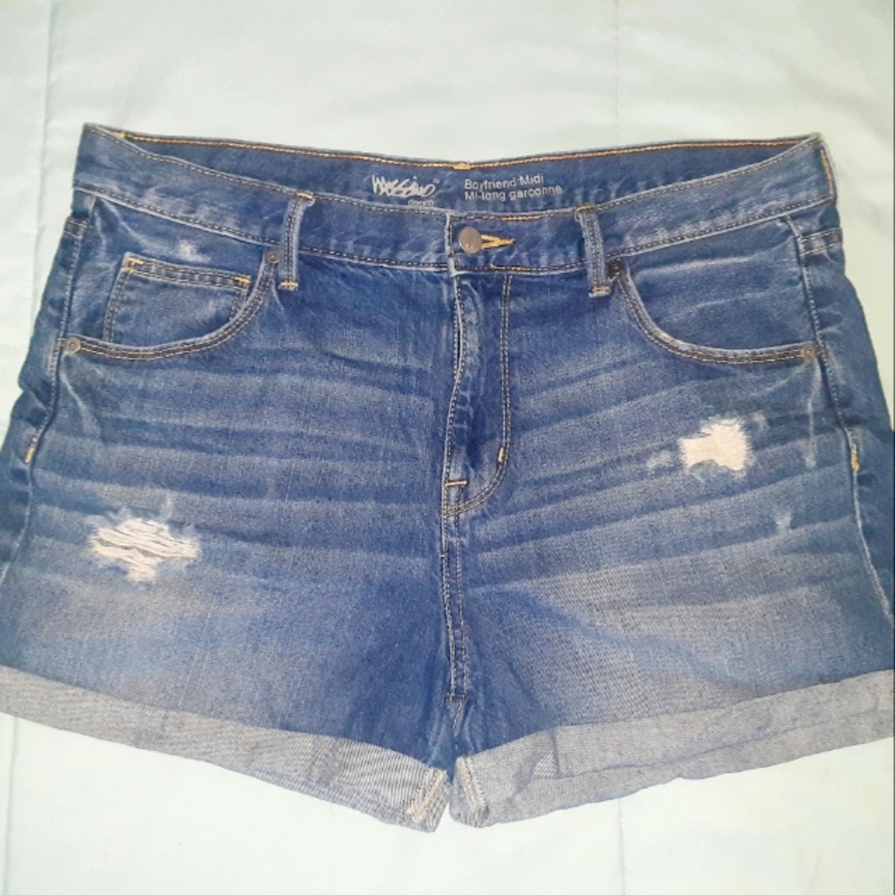 Mossimo Boyfriend Shorts